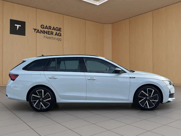 SKODA Octavia Combi 2.0 TSI DSG Sport Line 4x4