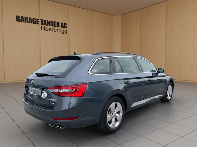 SKODA Superb Combi 2.0 TSI Ambition DSG 4x4