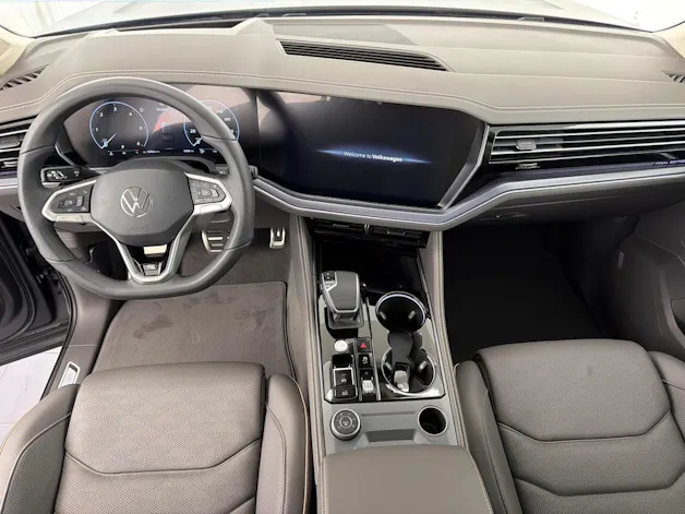 VW Touareg 3.0 TDI R-L F E