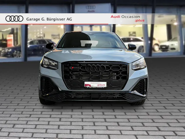 AUDI SQ2 TFSI quattro S-tronic Pfeilgrau Perleffekt