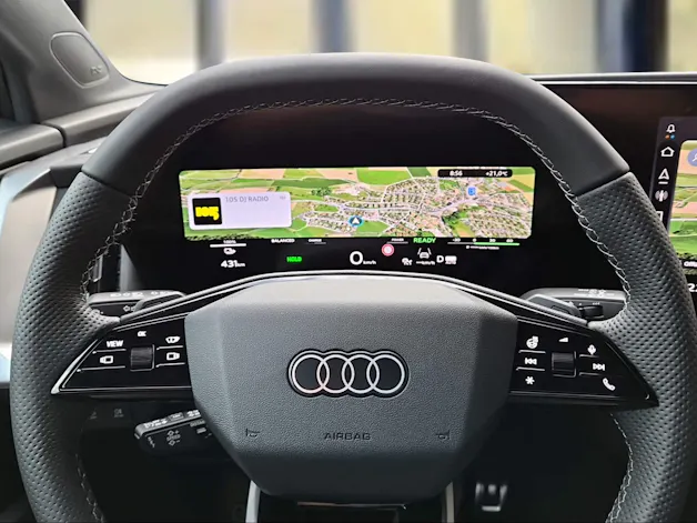 AUDI Q4 e-tron SUV quattro performance Attraction Tamboraggrau Metallic