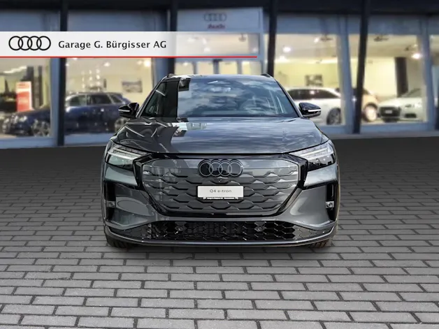 AUDI Q4 e-tron SUV quattro performance Attraction Tamboraggrau Metallic