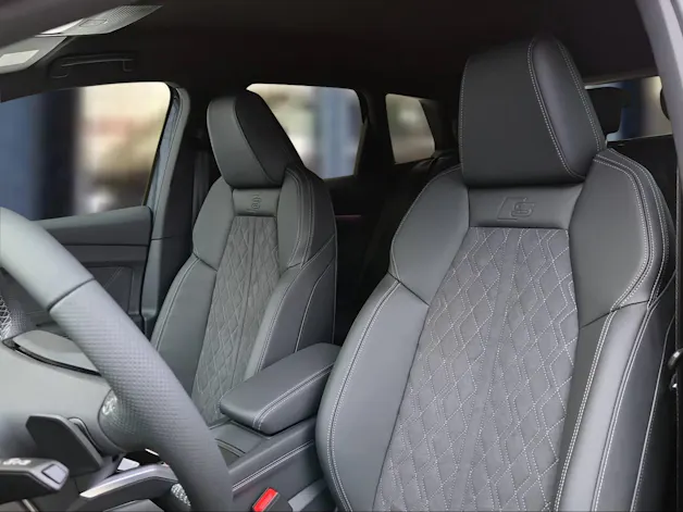 AUDI Q4 e-tron SUV quattro performance Attraction Tamboraggrau Metallic
