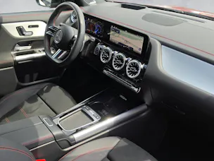 MERCEDES-BENZ EQA 350 66,5 kWh 4Matic AMG Line Excellence Edition