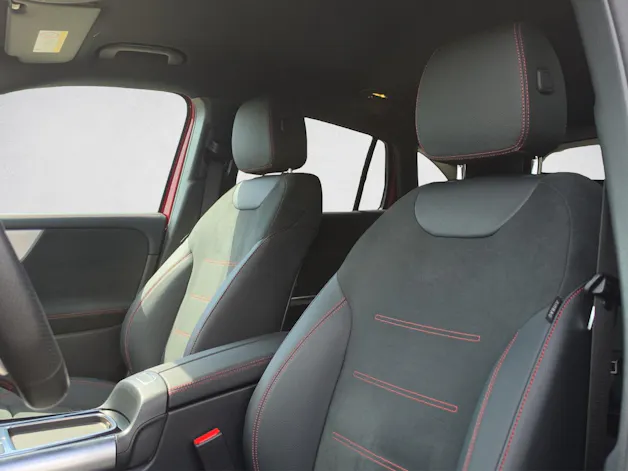 MERCEDES-BENZ EQA 350 66,5 kWh 4Matic AMG Line Excellence Edition