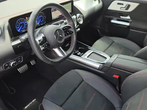 MERCEDES-BENZ EQA 350 66,5 kWh 4Matic AMG Line Excellence Edition