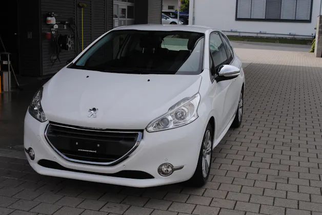 PEUGEOT 208 1.6 VTI Allure