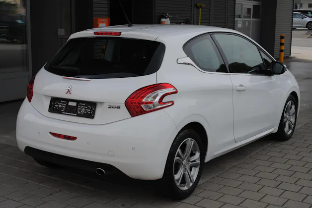 PEUGEOT 208 1.6 VTI Allure