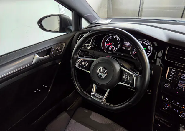 VW Golf VII 1.4 TSI R-Line DSG