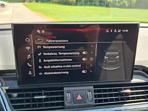 AUDI Q5 40 TDI Black Edition quattro S-tronic *CH-Fahrzeug m. ASSP+8-fach bereift m. Pneu*