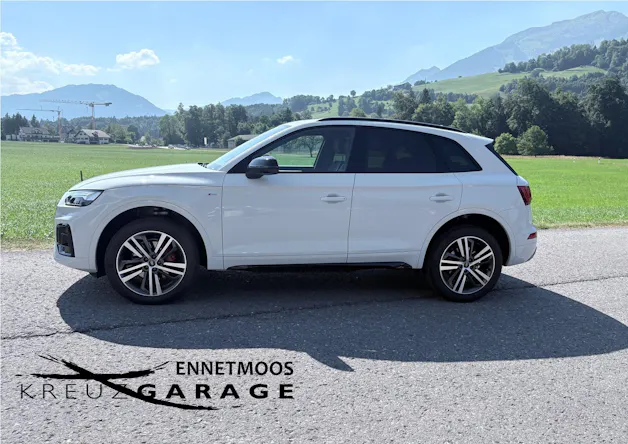 AUDI Q5 40 TDI Black Edition quattro S-tronic *CH-Fahrzeug m. ASSP+8-fach bereift m. Pneu*