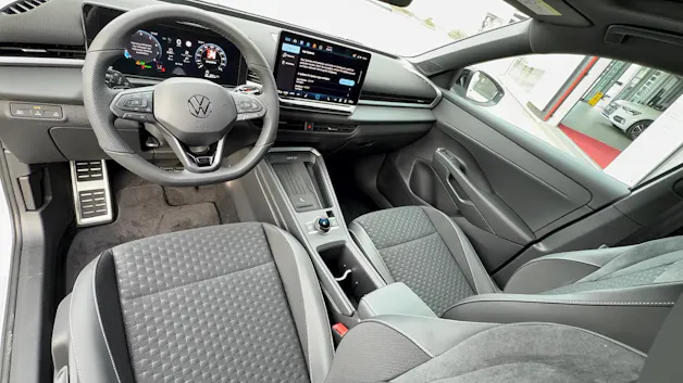 VW T-Roc 1.5 eTSI mHEV R-Line DSG