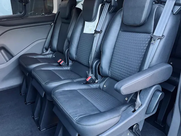 FORD Tourneo Custom 320 L1H1 Sport HEV2