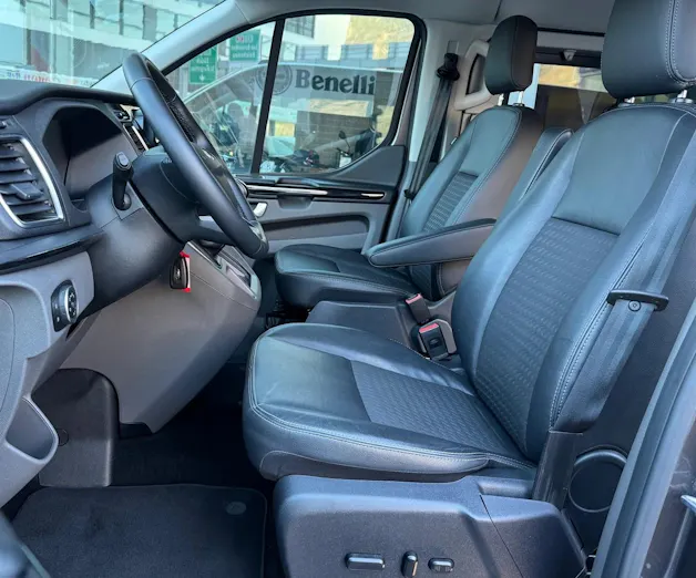 FORD Tourneo Custom 320 L1H1 Sport HEV2