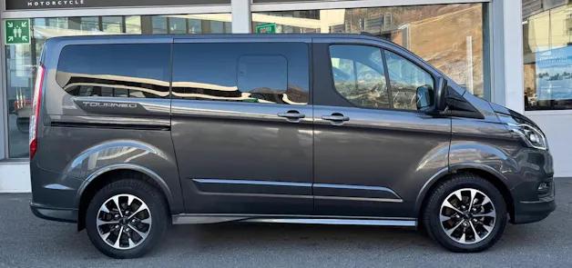 FORD Tourneo Custom 320 L1H1 Sport HEV2