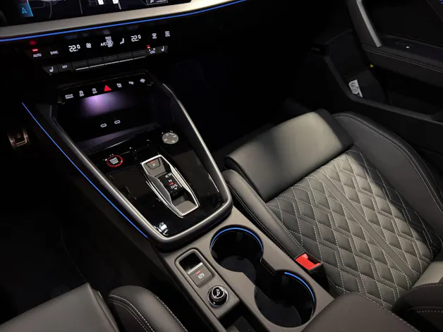 AUDI S3 Sportback TFSI quattro S-tronic