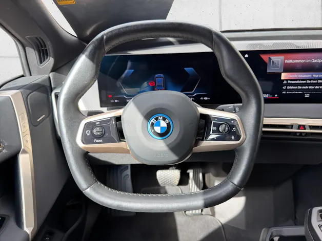 BMW iX xDrive50