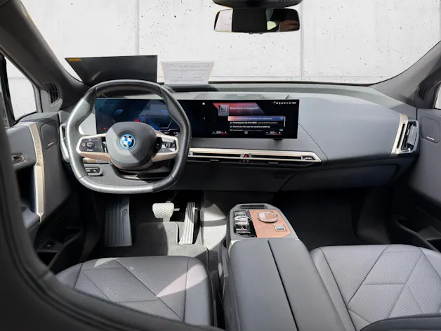 BMW iX xDrive50