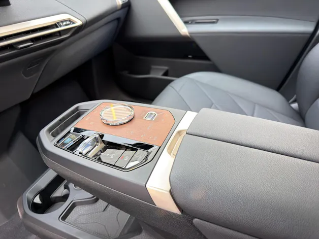 BMW iX xDrive50
