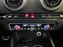 AUDI RS3 Limousine 2.5 TSI quattro S-tronic Purple & Carbon Editon