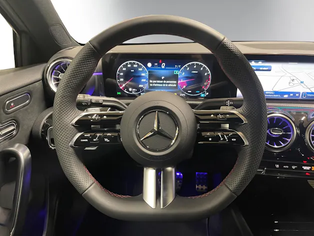 MERCEDES-BENZ A 200 Night Star 7G-DCT