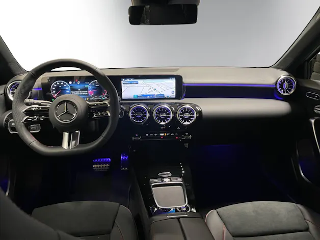 MERCEDES-BENZ A 200 Night Star 7G-DCT