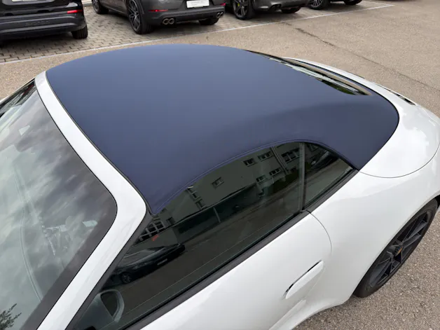 PORSCHE 911 Carrera 4 GTS Cabriolet