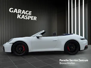 PORSCHE 911 Carrera 4 GTS Cabriolet