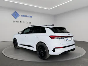 AUDI Q4 e-tron SUV quattro performance Swiss Ski