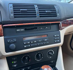 BMW 528i