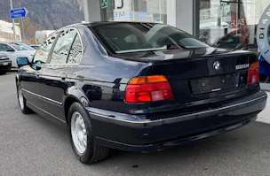 BMW 528i