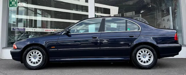 BMW 528i