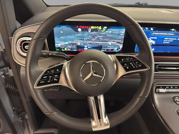 MERCEDES-BENZ V 250 d 4M - Lang / 4x4 / DISTRONIC / 360 Grad Kamera / AHK / 7 Sitze