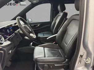 MERCEDES-BENZ V 250 d 4M - Lang / 4x4 / DISTRONIC / 360 Grad Kamera / AHK / 7 Sitze