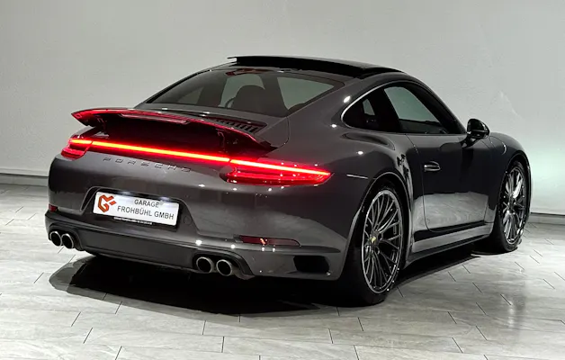 PORSCHE 911 Carrera 4S PDK | CH |