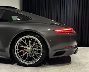 PORSCHE 911 Carrera 4S PDK | CH |