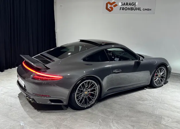 PORSCHE 911 Carrera 4S PDK | CH |