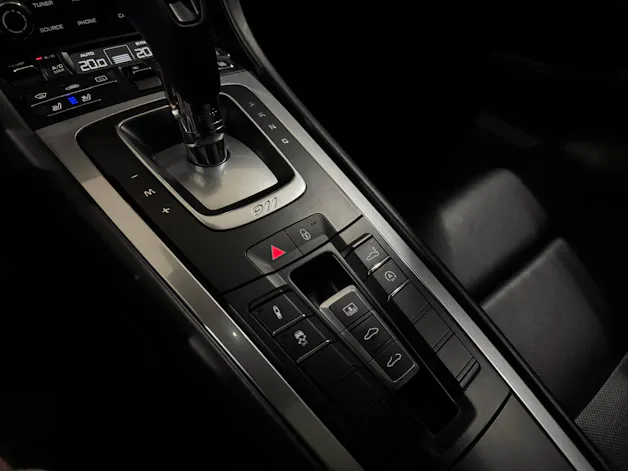 PORSCHE 911 Carrera 4S PDK | CH |