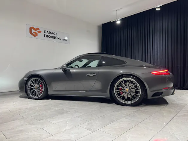 PORSCHE 911 Carrera 4S PDK | CH |