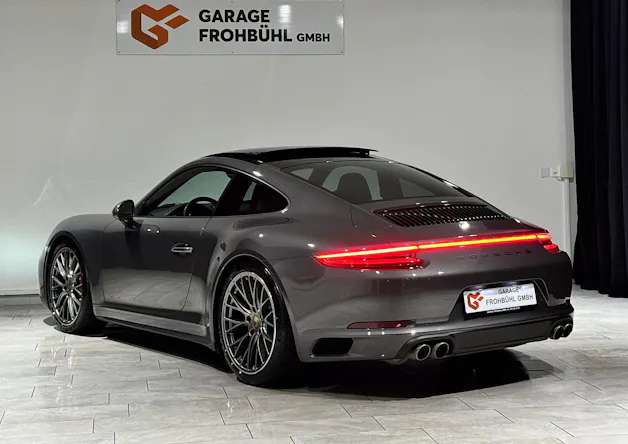 PORSCHE 911 Carrera 4S PDK | CH |
