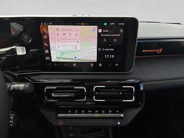 RENAULT R4 E-Tech Comfort Range 52 kWh Iconic