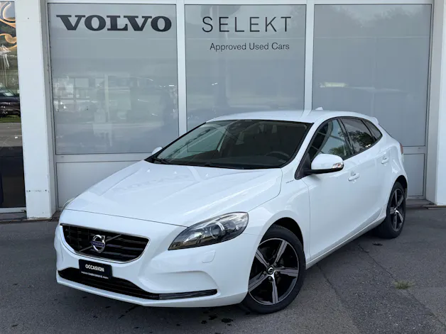 VOLVO V40 D3