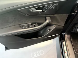 AUDI SQ8 TFSI quattro tiptronic