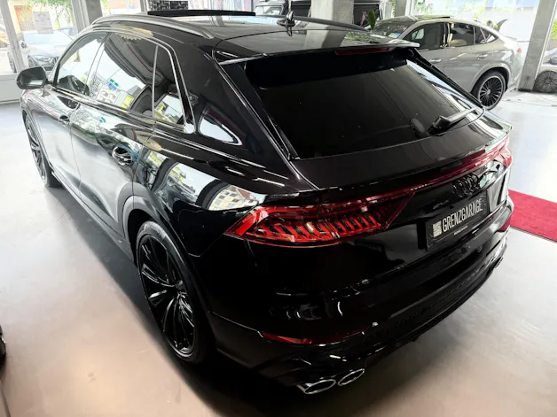 AUDI SQ8 TFSI quattro tiptronic