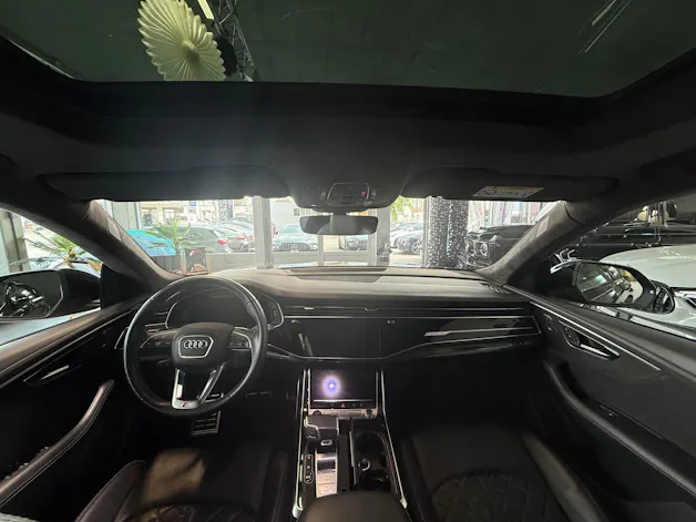 AUDI SQ8 TFSI quattro tiptronic