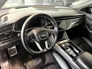 AUDI SQ8 TFSI quattro tiptronic