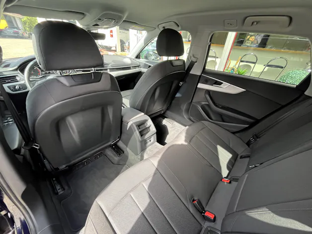 AUDI A4 Avant 40 TFSI S line S-tronic quattro