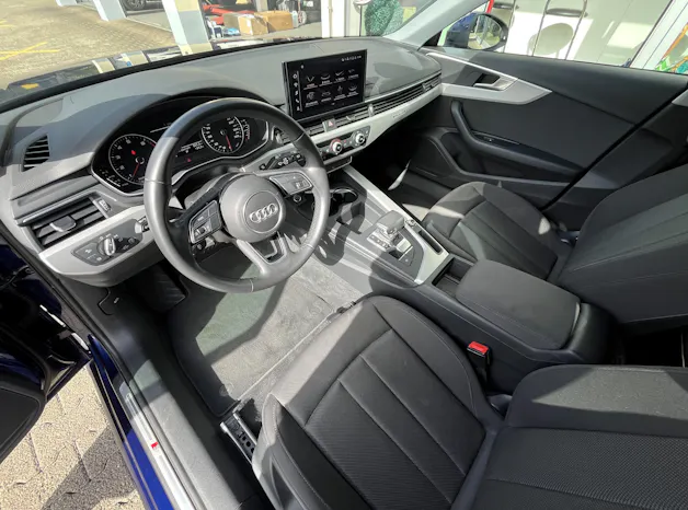 AUDI A4 Avant 40 TFSI S line S-tronic quattro