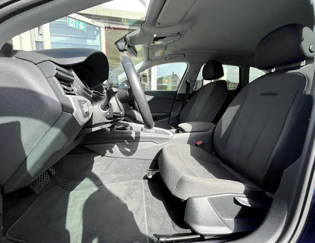 AUDI A4 Avant 40 TFSI S line S-tronic quattro