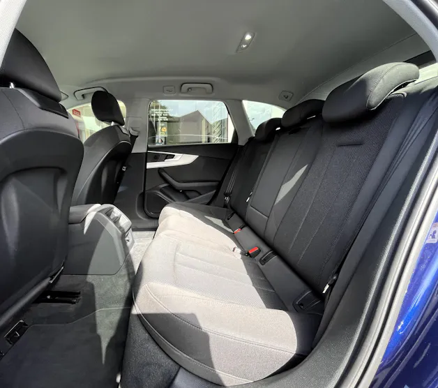 AUDI A4 Avant 40 TFSI S line S-tronic quattro